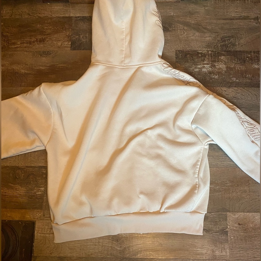 Urban chill cream hoodie - Picture 2 of 3